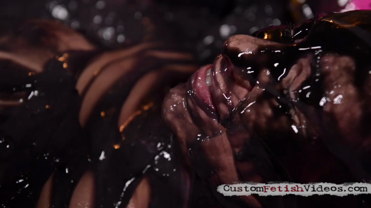 cassidy-klein-slow-drip-gunge-masturbati
